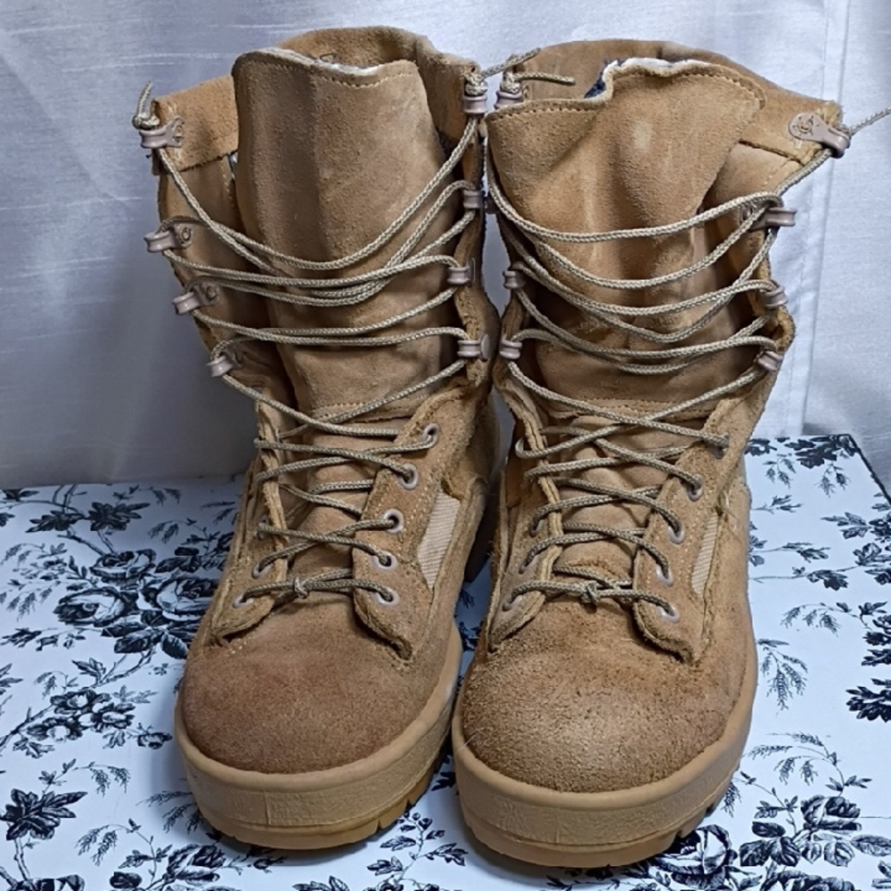 Women's Tan Lace-Up Leather Combat Boots Size‎ 6